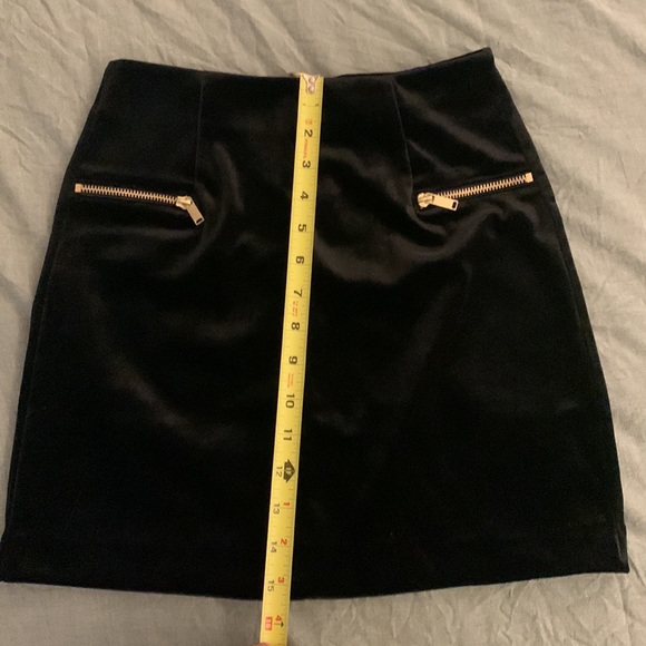 Velvet skirt - Picture 5 of 6